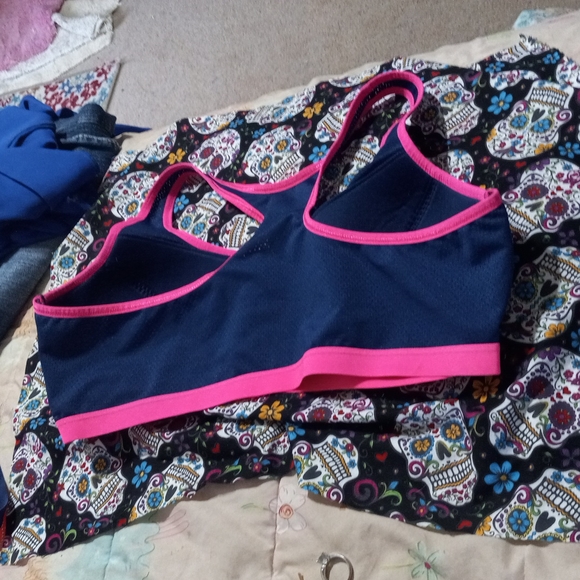 DANSKIN NOW SPORTS-BRA SIZE  It's marked2xl/2 xg . - Picture 2 of 5